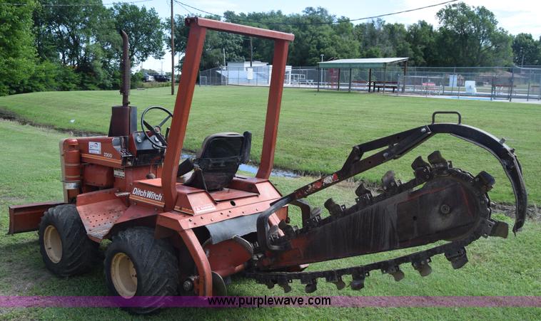 image for item K7313 Ditch Witch 2300 trencher