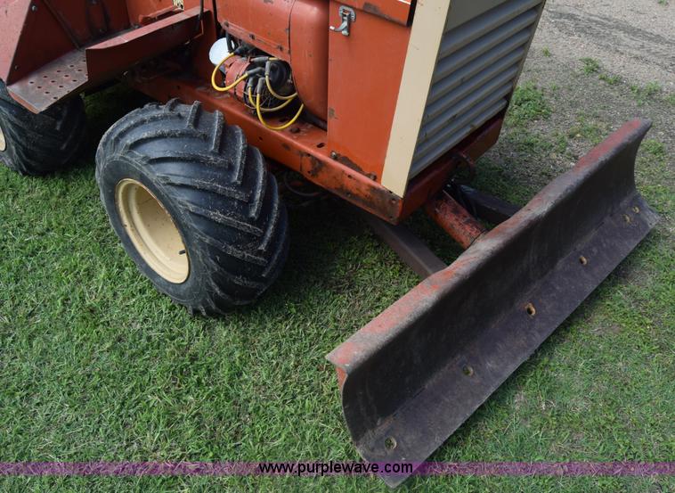 image for item K7313 Ditch Witch 2300 trencher