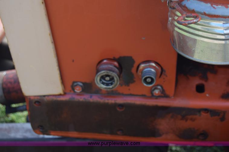 image for item K7313 Ditch Witch 2300 trencher