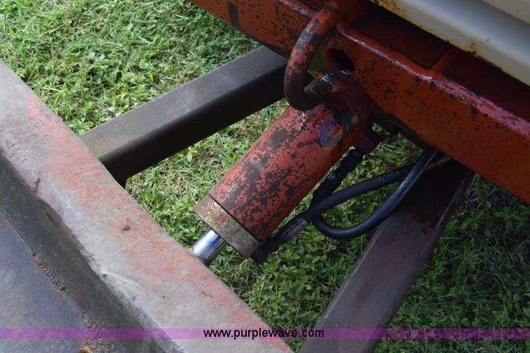 image for item K7313 Ditch Witch 2300 trencher