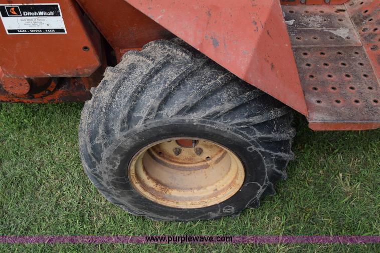 image for item K7313 Ditch Witch 2300 trencher