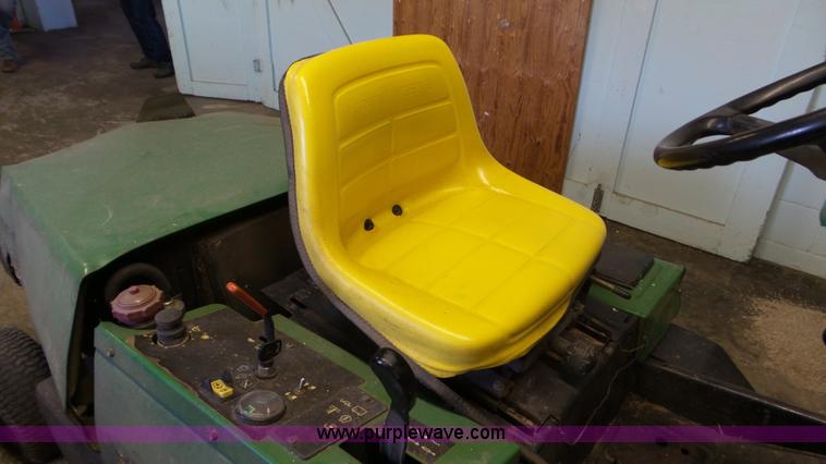 image for item L2012 1996 John Deere F935 lawn mower