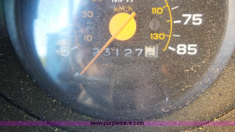 image for item L2013 1986 Chevrolet C30 bucket truck