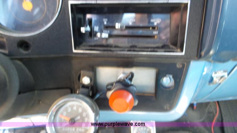 image for item L2013 1986 Chevrolet C30 bucket truck