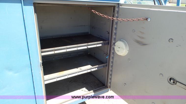 image for item L2013 1986 Chevrolet C30 bucket truck