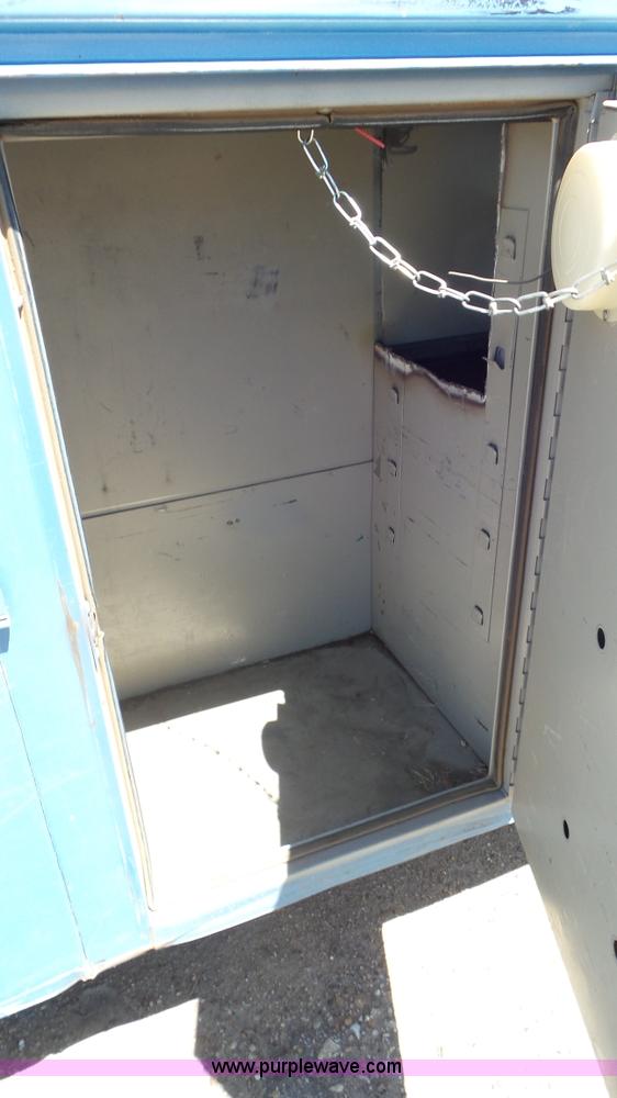 image for item L2013 1986 Chevrolet C30 bucket truck