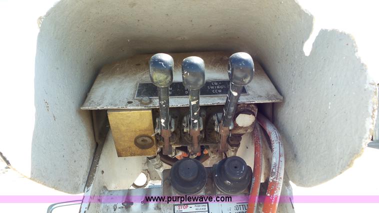 image for item L2013 1986 Chevrolet C30 bucket truck