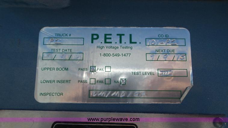 image for item L2013 1986 Chevrolet C30 bucket truck