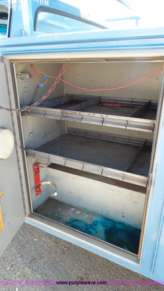 image for item L2013 1986 Chevrolet C30 bucket truck