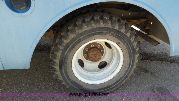 image for item L2013 1986 Chevrolet C30 bucket truck