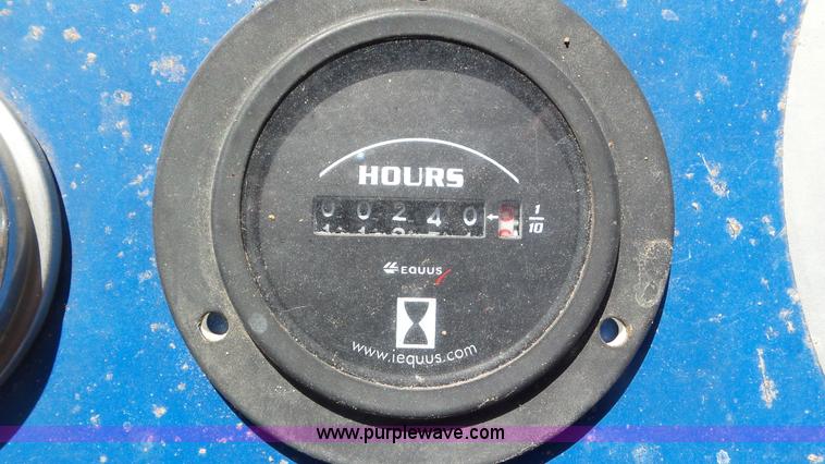 image for item L2016 1979 Pettibone 8430 LS truck crane