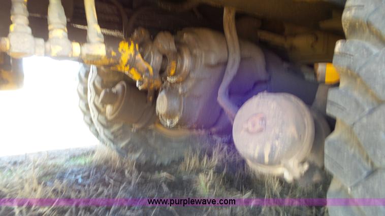 image for item L2016 1979 Pettibone 8430 LS truck crane