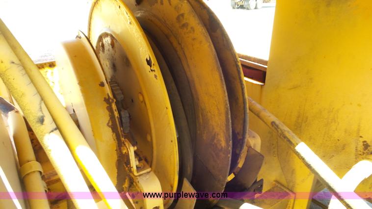 image for item L2016 1979 Pettibone 8430 LS truck crane