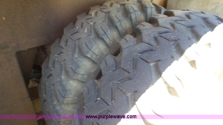 image for item L2016 1979 Pettibone 8430 LS truck crane