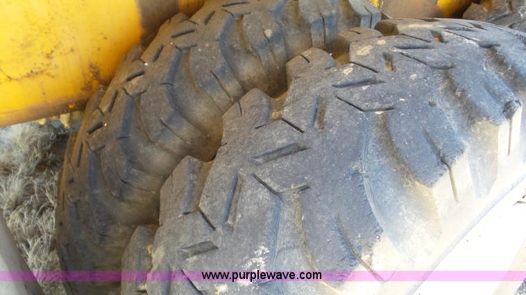 image for item L2016 1979 Pettibone 8430 LS truck crane