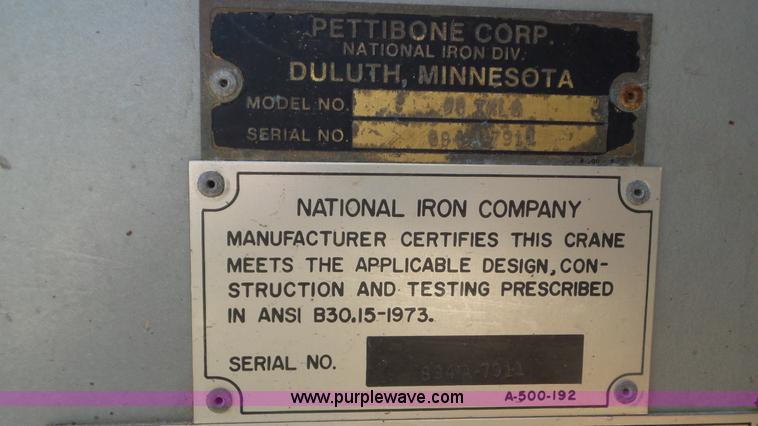 image for item L2016 1979 Pettibone 8430 LS truck crane