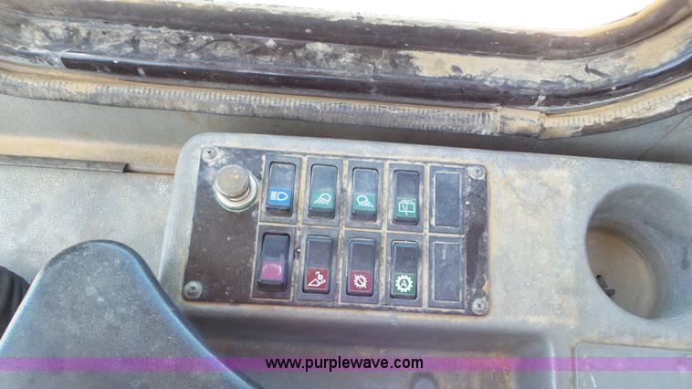 image for item L2020 Daewoo MG300V wheel loader