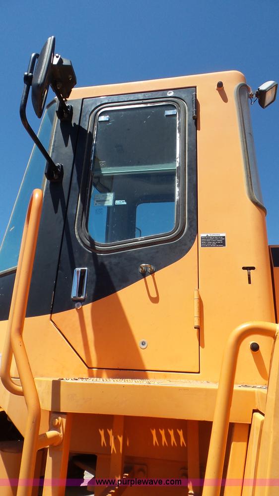 image for item L2020 Daewoo MG300V wheel loader