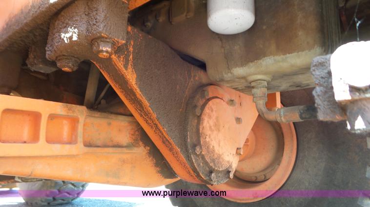 image for item L2020 Daewoo MG300V wheel loader