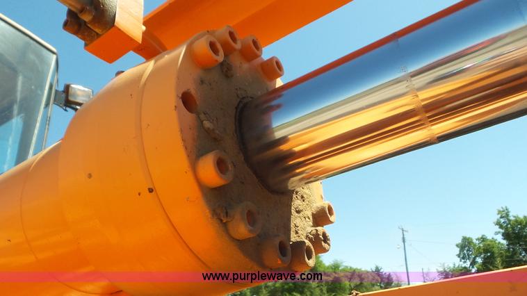 image for item L2020 Daewoo MG300V wheel loader