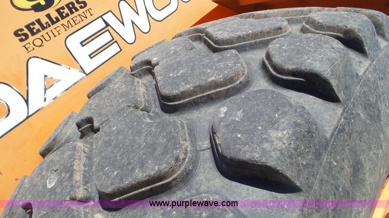 image for item L2020 Daewoo MG300V wheel loader
