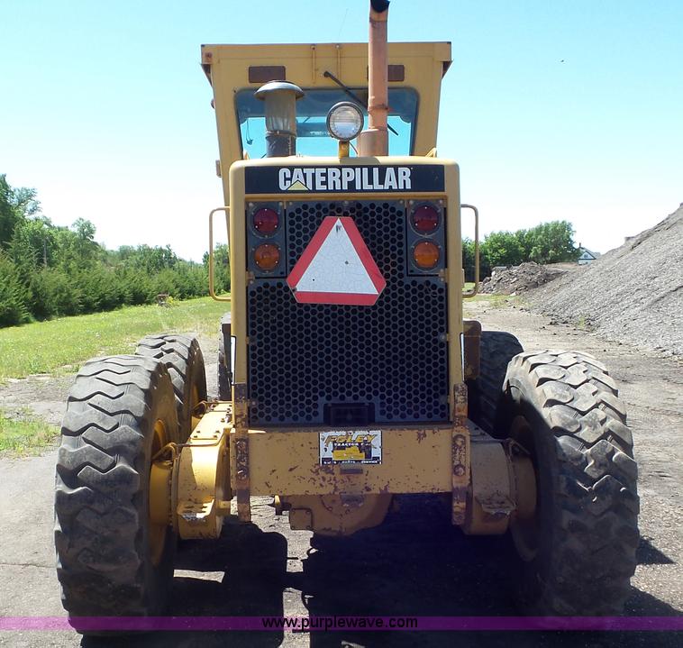 image for item L2021 1993 Caterpillar 120G motor grader