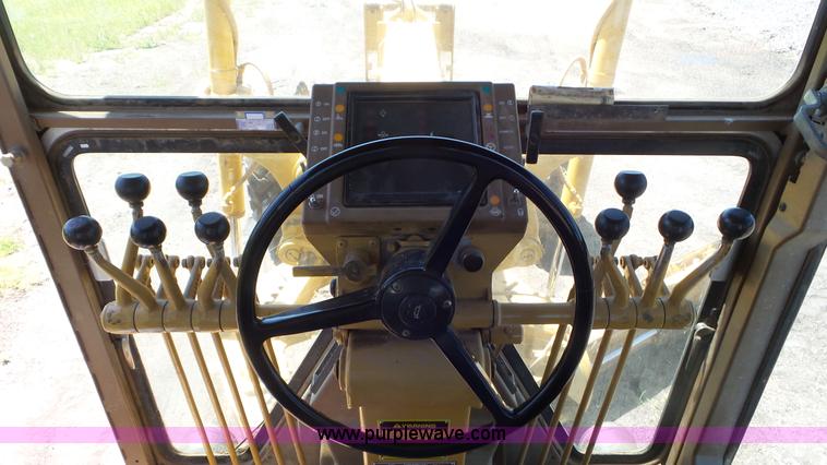 image for item L2021 1993 Caterpillar 120G motor grader