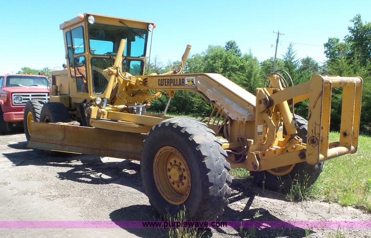 image for item L2022 1994 Caterpillar 120G motor grader