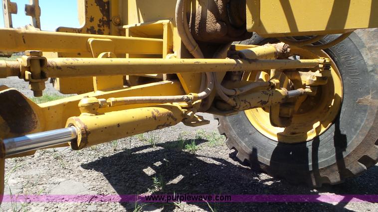 image for item L2022 1994 Caterpillar 120G motor grader