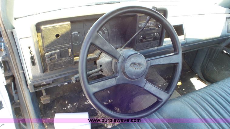 image for item L2050 1988 Chevrolet 1500 pickup truck