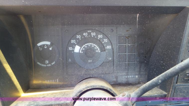 image for item L2050 1988 Chevrolet 1500 pickup truck