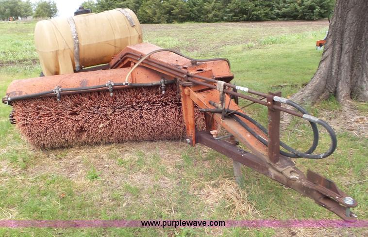 image for item L2063 Standard Steel broom