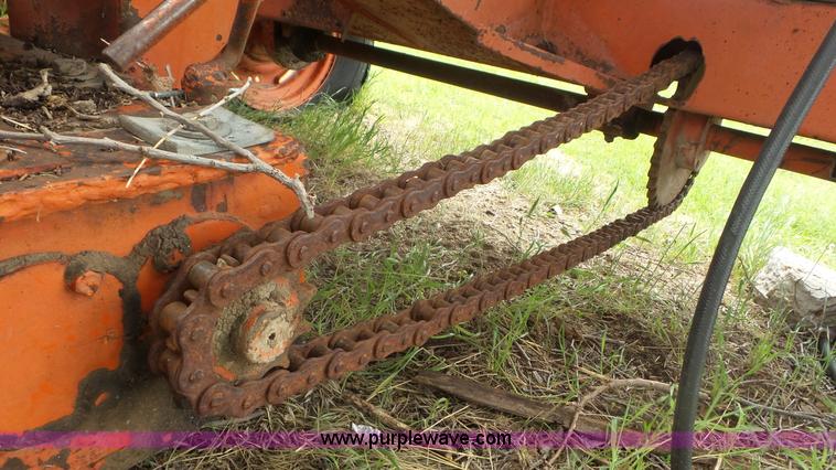 image for item L2063 Standard Steel broom