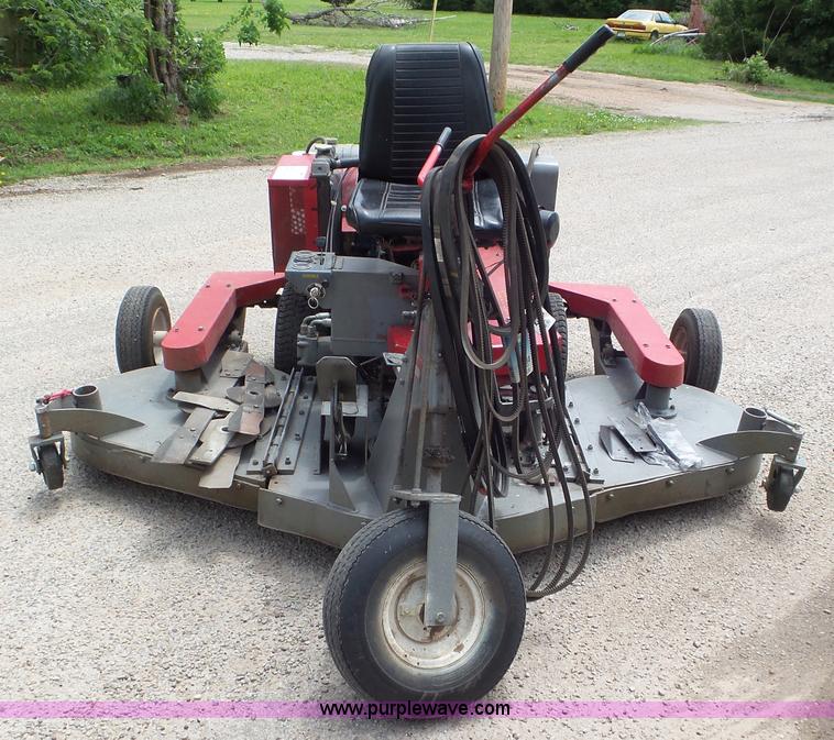 image for item L2064 1993 Heckendorn 88906 lawn mower