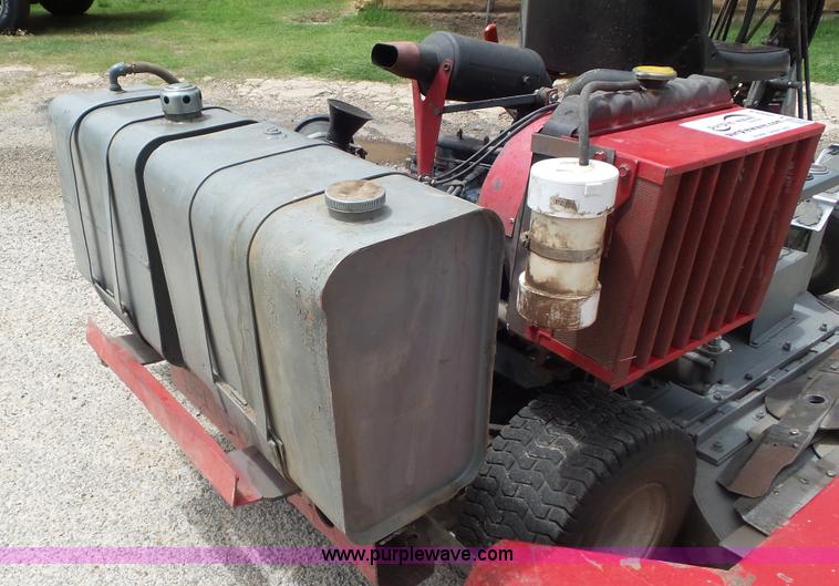 image for item L2064 1993 Heckendorn 88906 lawn mower