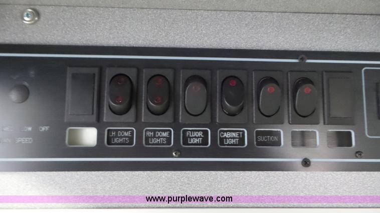 image for item L2084 2006 Ford E450 ambulance