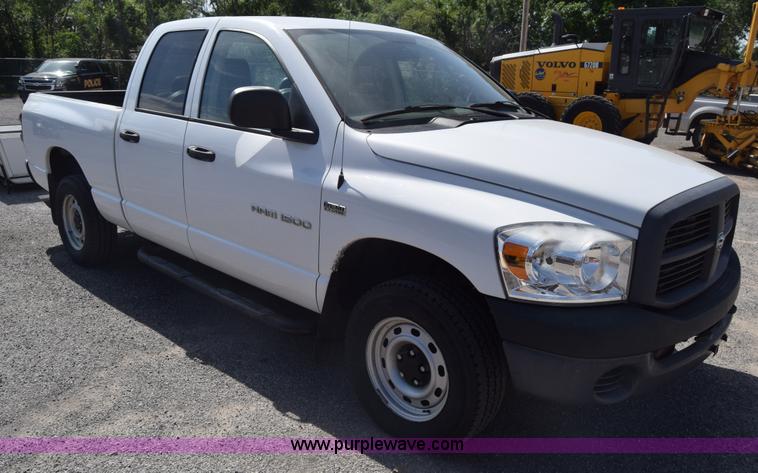 image for item L3834 2007 Dodge Ram 1500 Quad Cab pickup truck