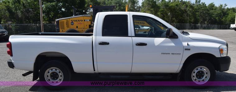 image for item L3834 2007 Dodge Ram 1500 Quad Cab pickup truck