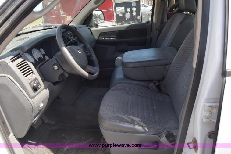 image for item L3834 2007 Dodge Ram 1500 Quad Cab pickup truck