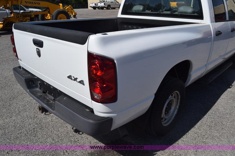 image for item L3834 2007 Dodge Ram 1500 Quad Cab pickup truck