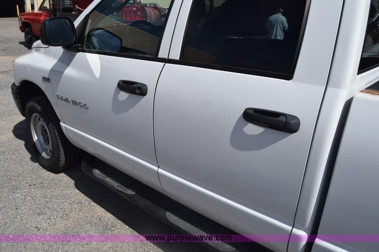 image for item L3834 2007 Dodge Ram 1500 Quad Cab pickup truck