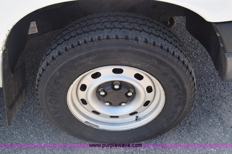 image for item L3834 2007 Dodge Ram 1500 Quad Cab pickup truck