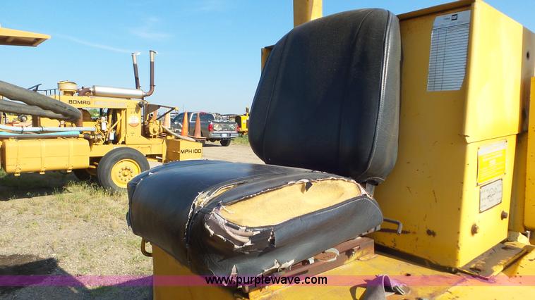 image for item L5258 Bomag BW210PD single drum roller