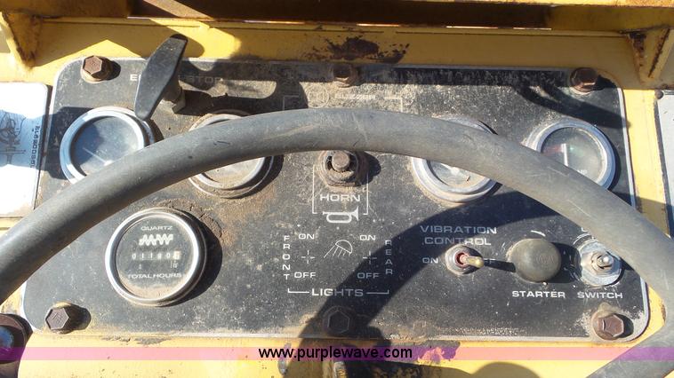 image for item L5258 Bomag BW210PD single drum roller