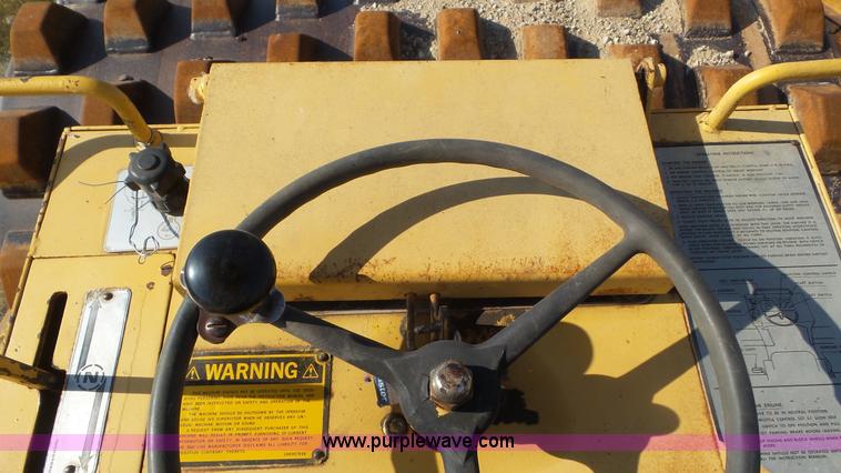 image for item L5258 Bomag BW210PD single drum roller