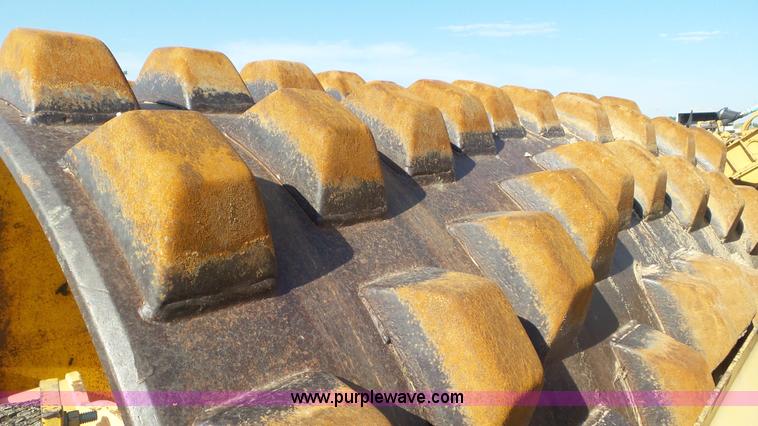 image for item L5258 Bomag BW210PD single drum roller