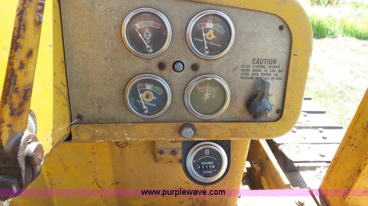 image for item L5260 1966 Caterpillar D6C dozer