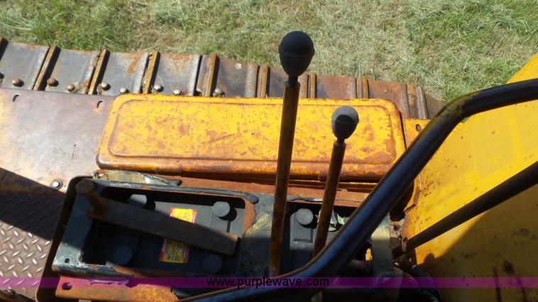 image for item L5260 1966 Caterpillar D6C dozer