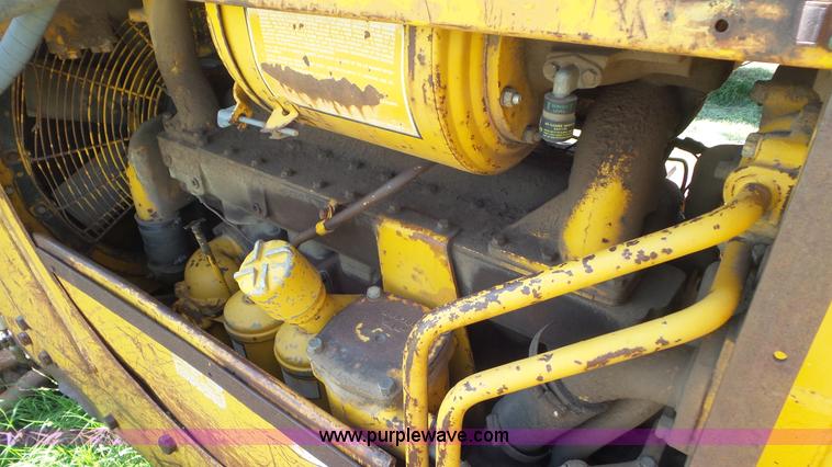 image for item L5260 1966 Caterpillar D6C dozer