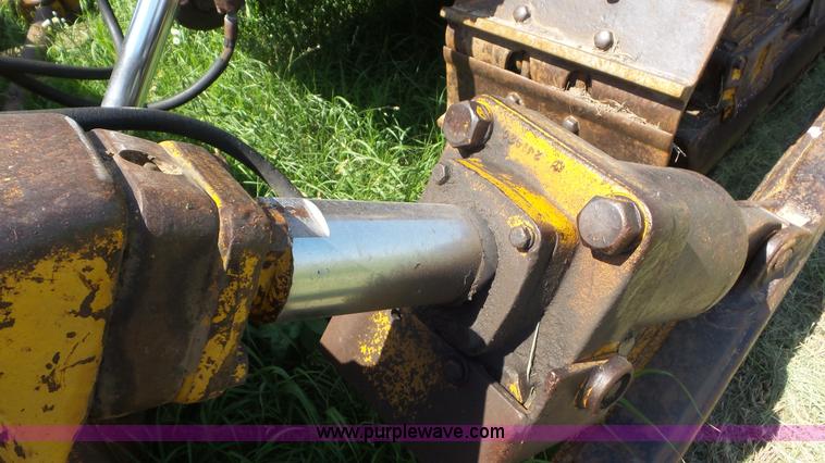 image for item L5260 1966 Caterpillar D6C dozer